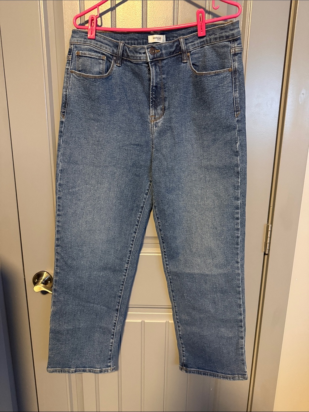 Classic Straight Leg Jeans in Medium Blue